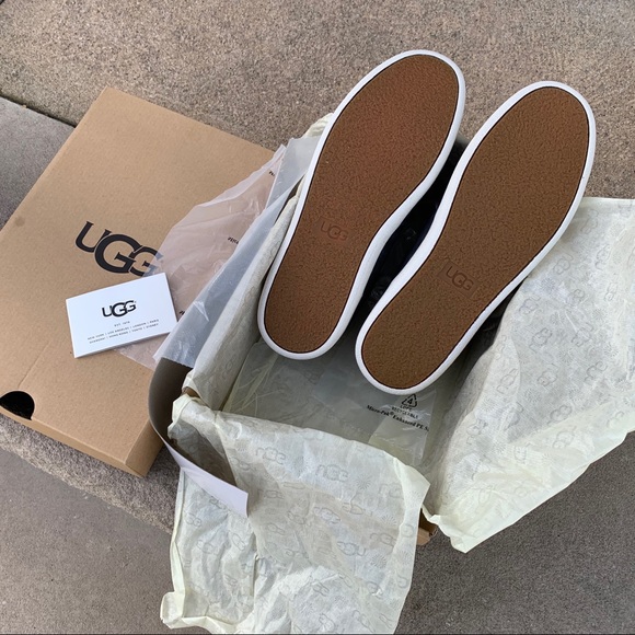 🆕 UGG Milo Sneakers.  NEW IN BOX - Picture 2 of 14